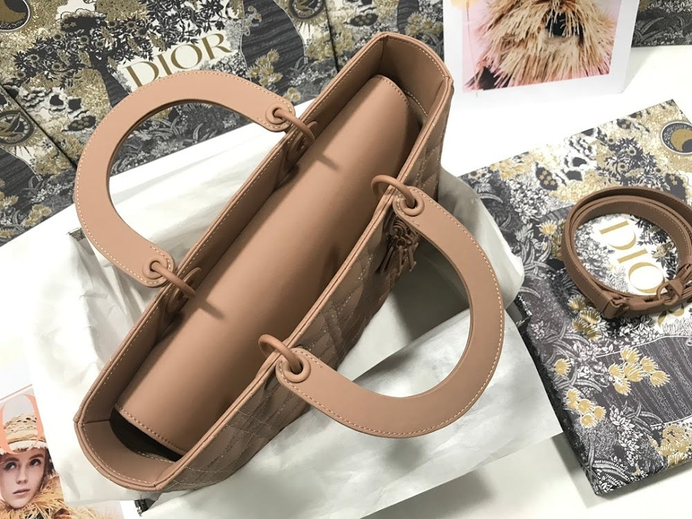 new-luxury-designer-bags-nm16045