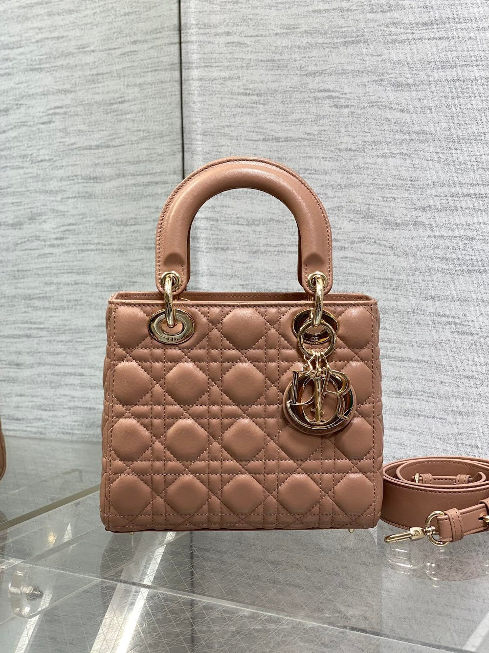 new-designer-premium-bags-nm16325