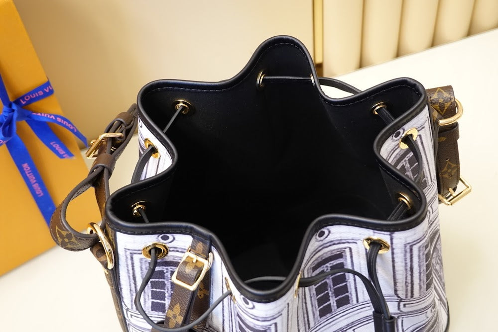 Anum Bags ln Luxury Bag --60467