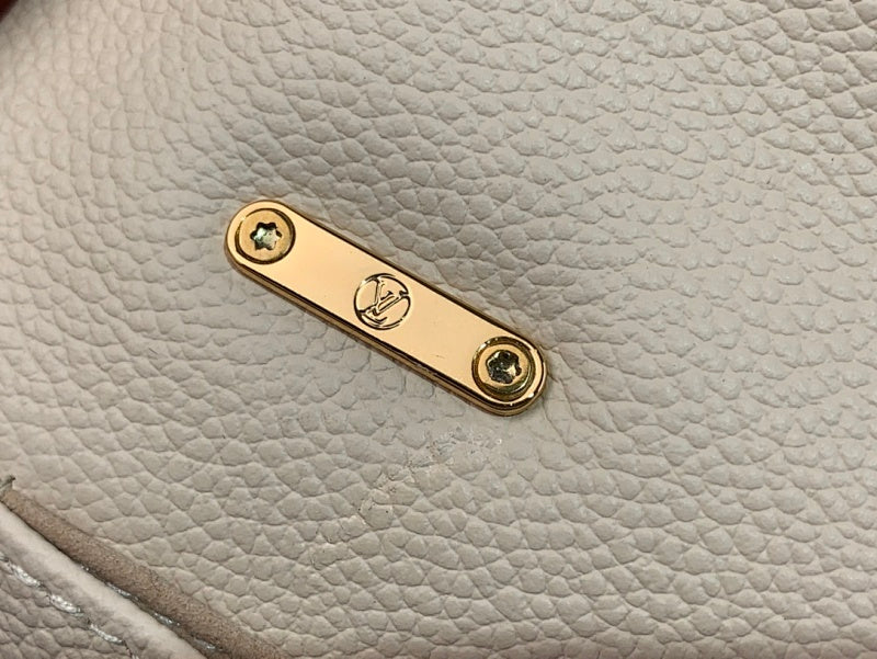 Anum Bags ln Luxury Bag --56142