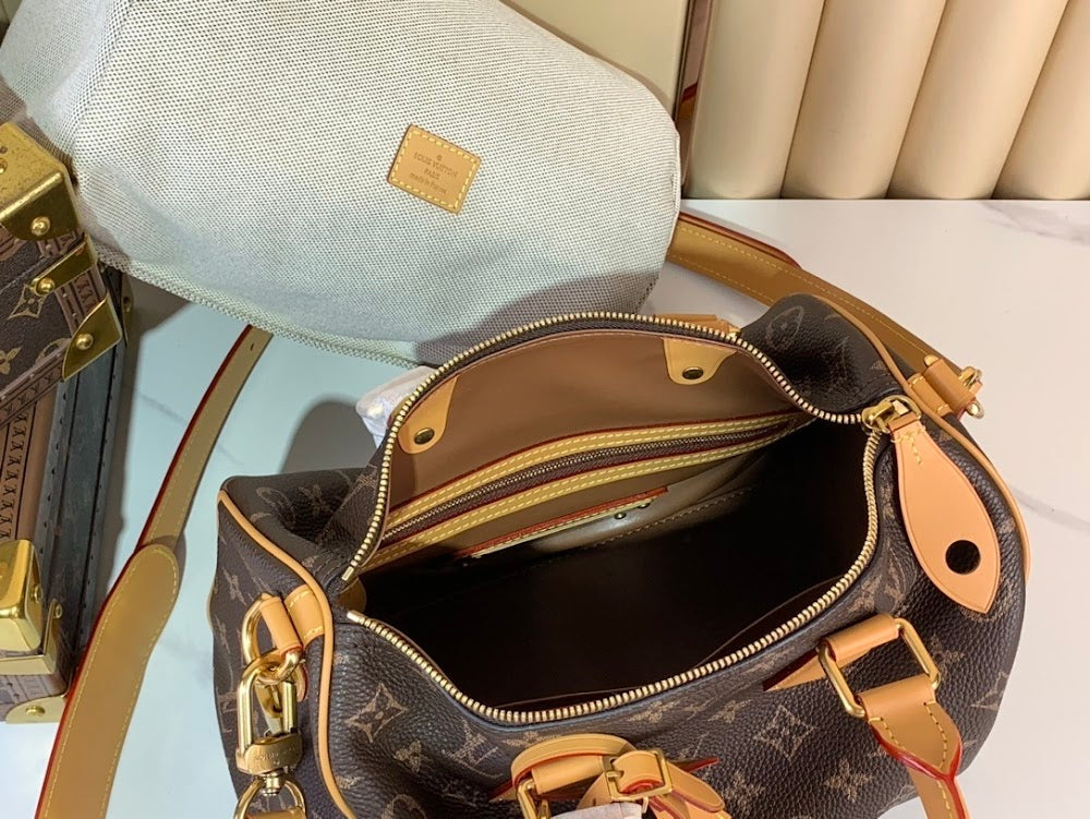 Anum Bags ln Luxury Bag --57889