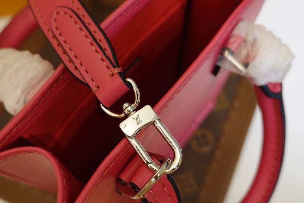 Anum Bags ln Luxury Bag --60126