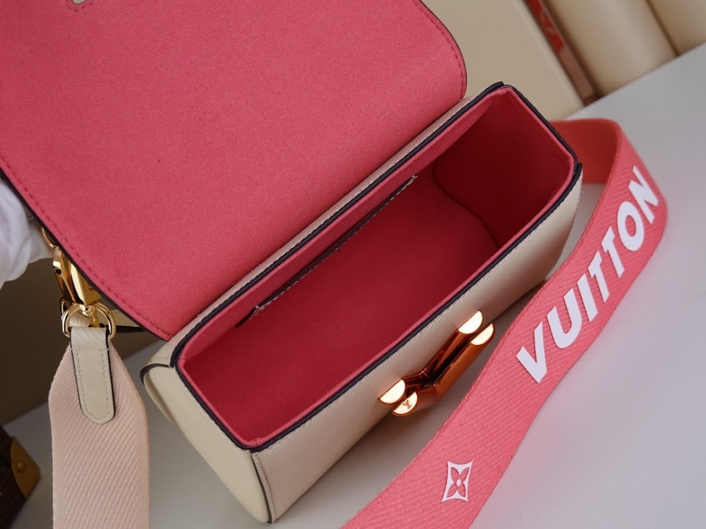 Anum Bags ln Luxury Bag --56860