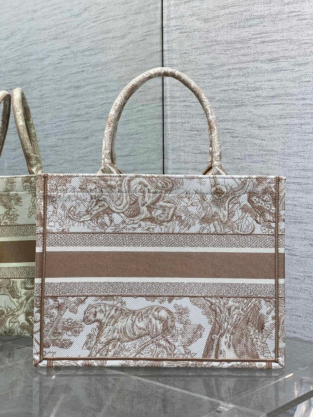 new-luxury-designer-bags-nm16466