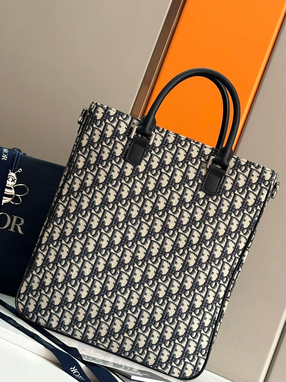 new-designer-premium-bags-nm16350