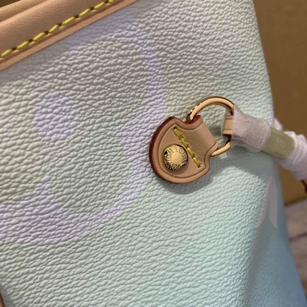 Anum Bags ln Luxury Bag --59802