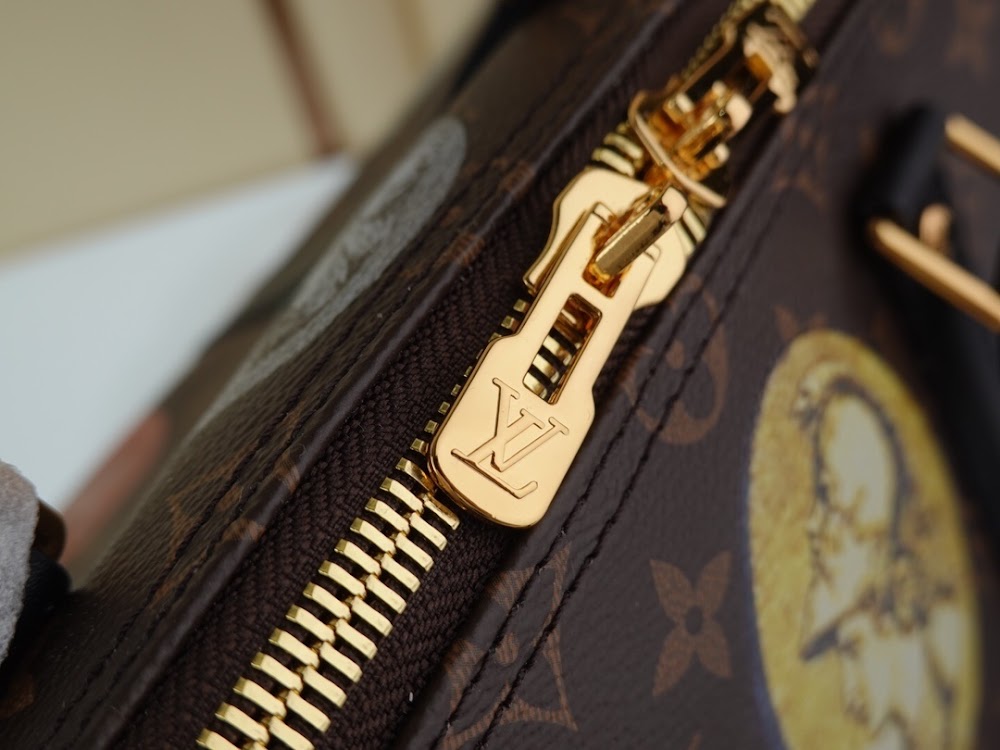 Anum Bags ln Luxury Bag --60468
