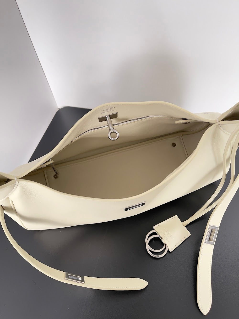 Ezyycart Bags Balenciaga Luxury Bag --111715