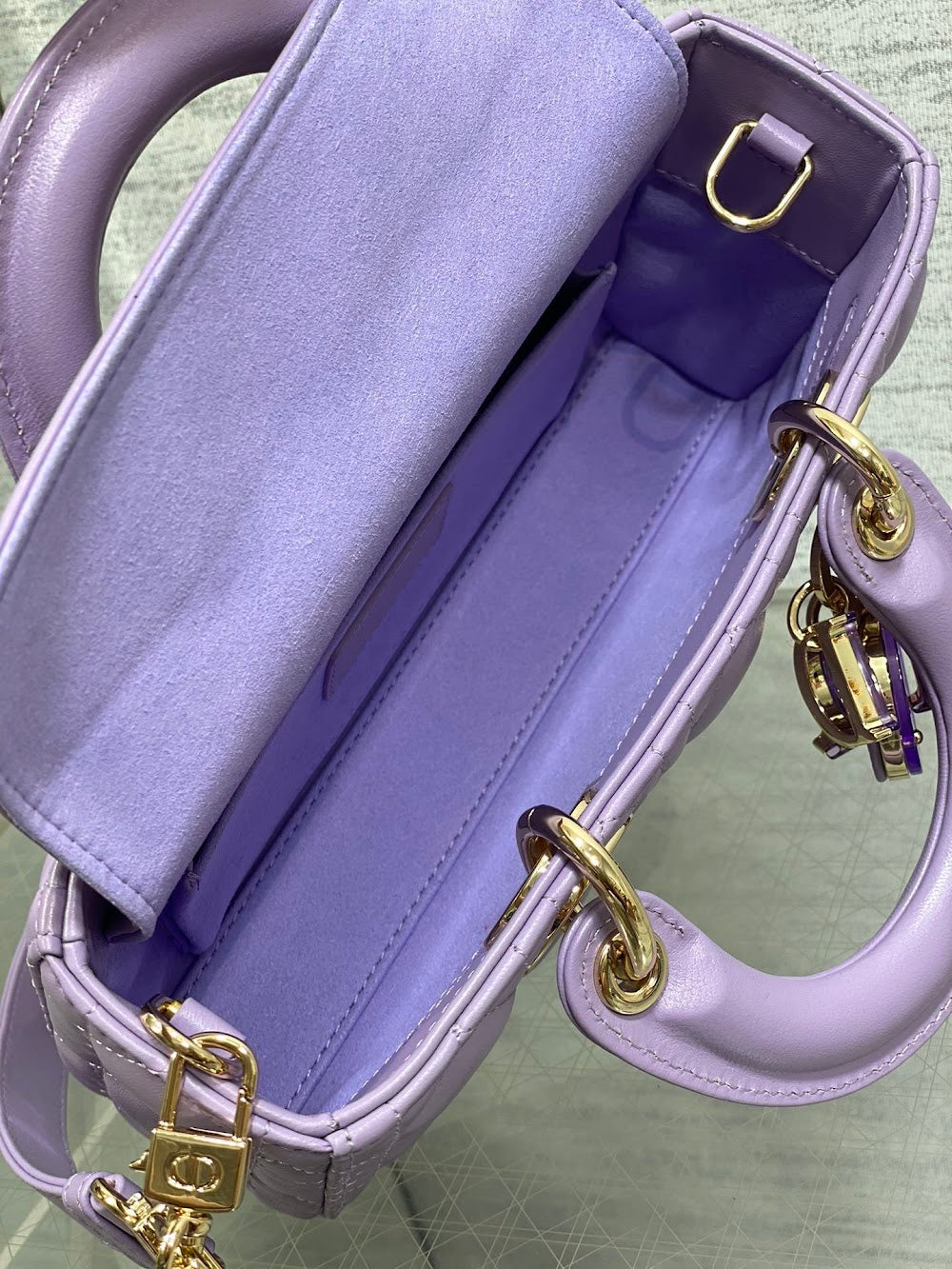 new-designer-premium-bags-nm16055