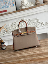 new-luxury-designer-bags-nm11330
