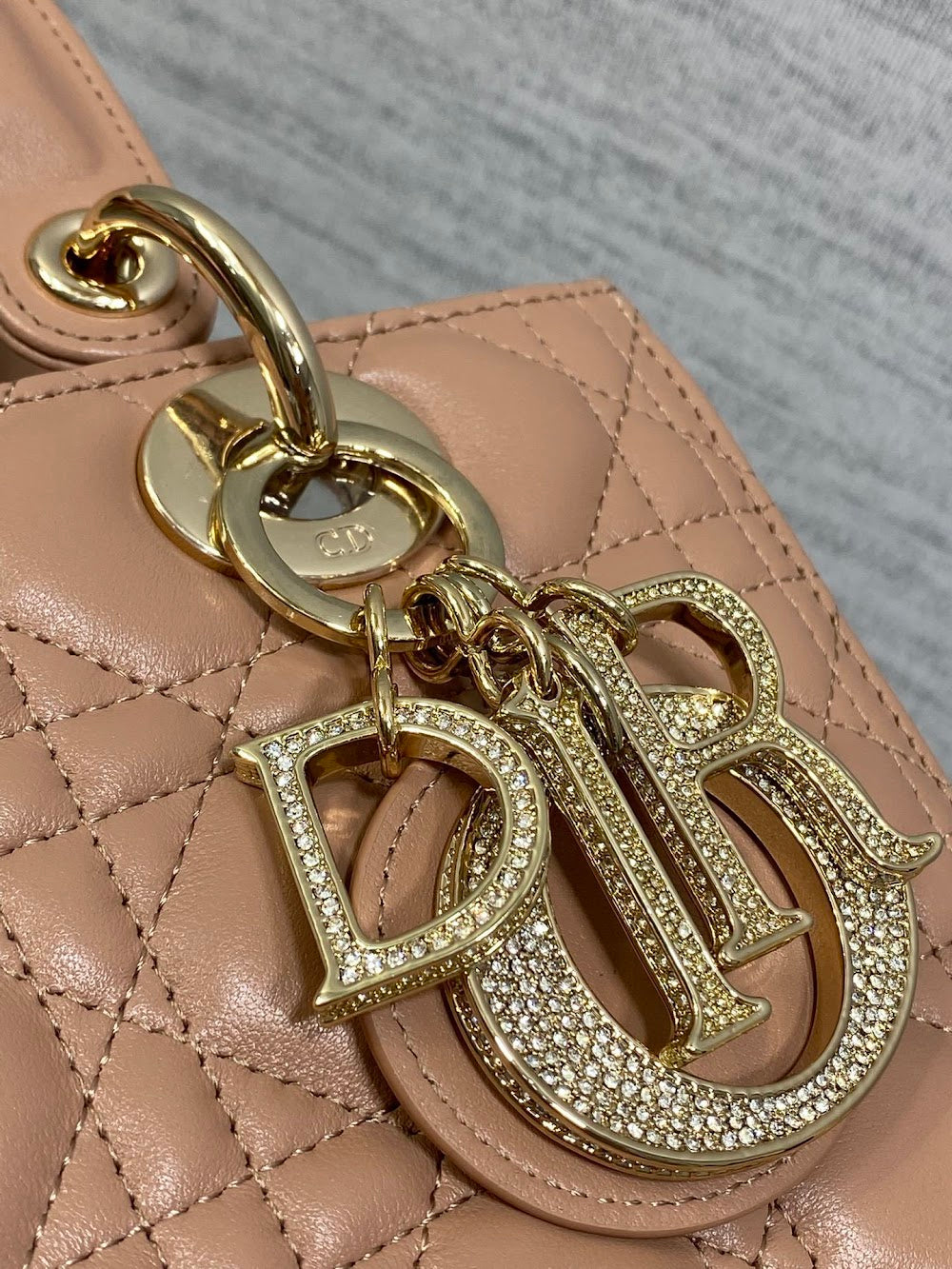 new-designer-premium-bags-nm16242