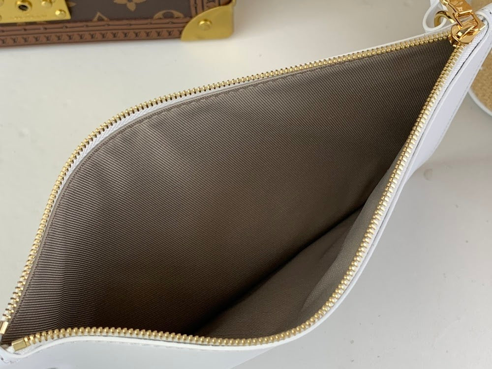 Anum Bags ln Luxury Bag --56030