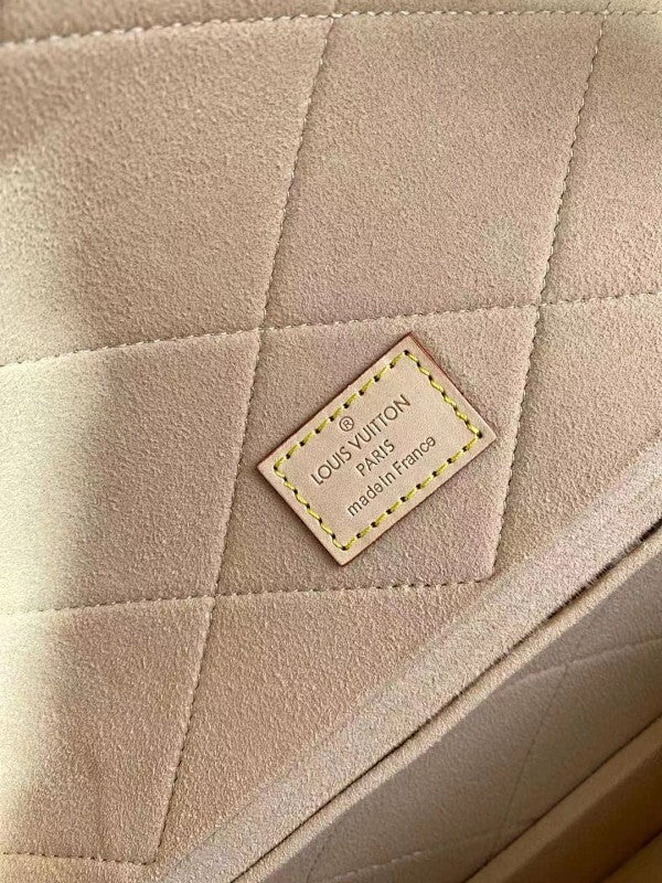 Anum Bags ln Luxury Bag --56901