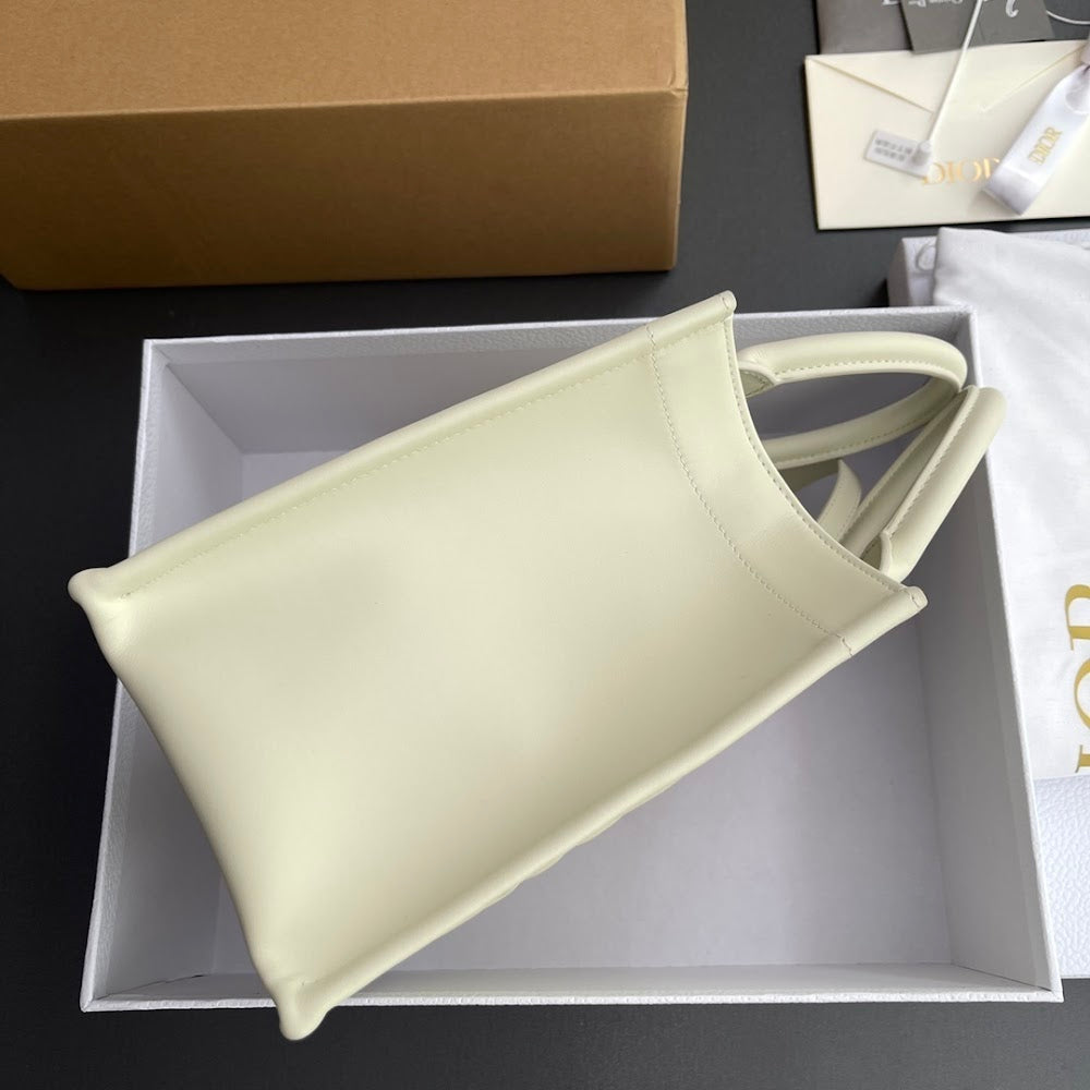 new-luxury-designer-bags-nm15847