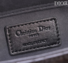 new-luxury-designer-bags-nm7597