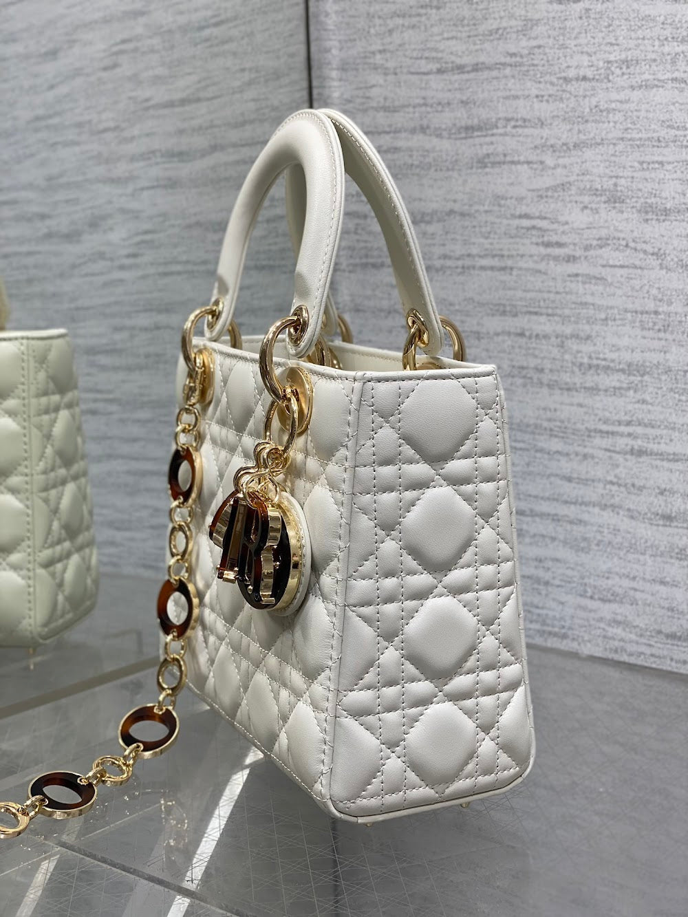 new-designer-premium-bags-nm16200
