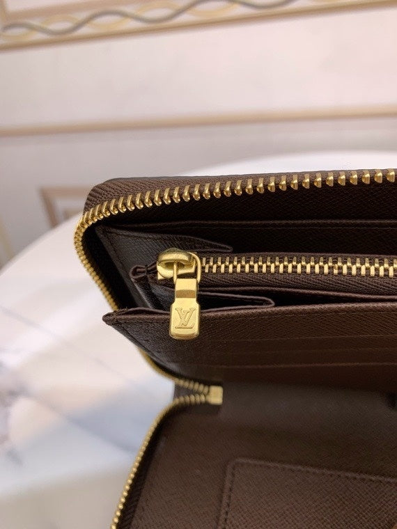 Anum Bags ln Luxury Bag --56042