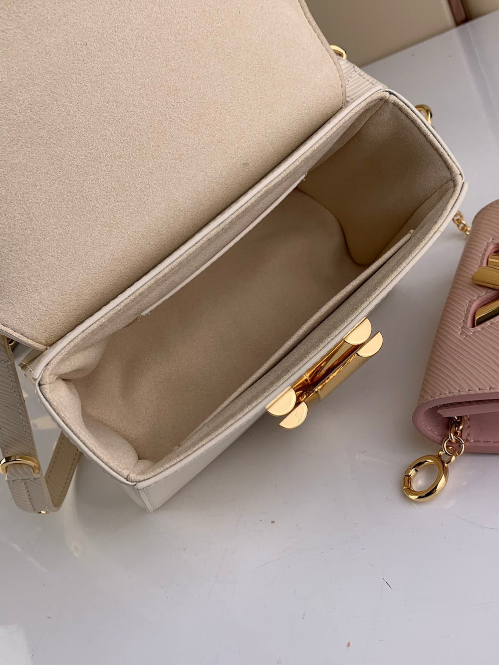 Anum Bags ln Luxury Bag --58111