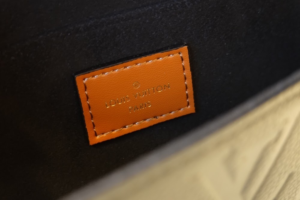 Anum Bags ln Luxury Bag --60328