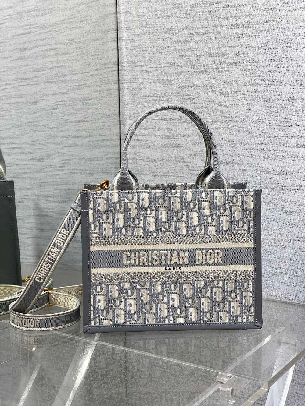 new-luxury-designer-bags-nm16039