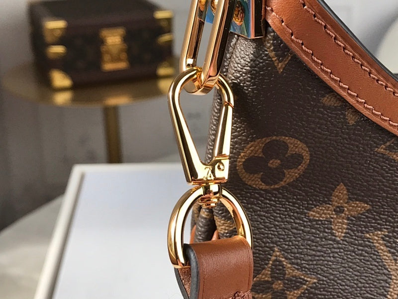 Anum Bags ln Luxury Bag --60672