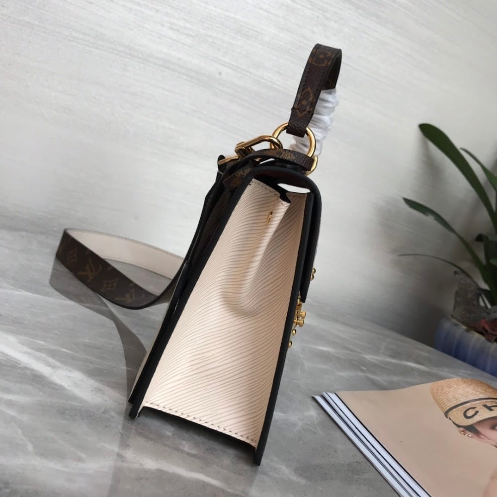 Anum Bags ln Luxury Bag --60054