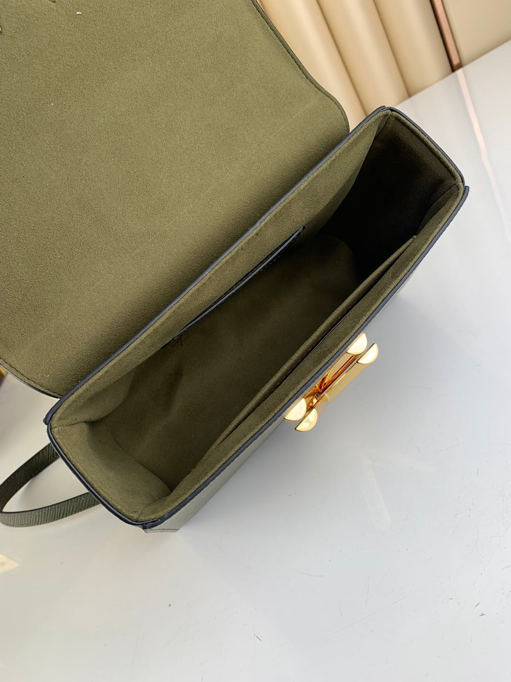 Anum Bags ln Luxury Bag --60980