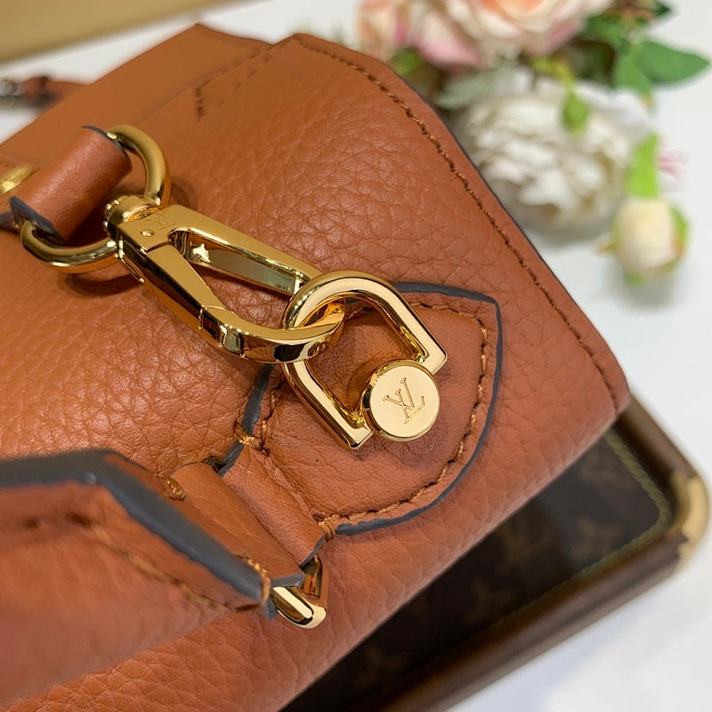 Anum Bags ln Luxury Bag --58968