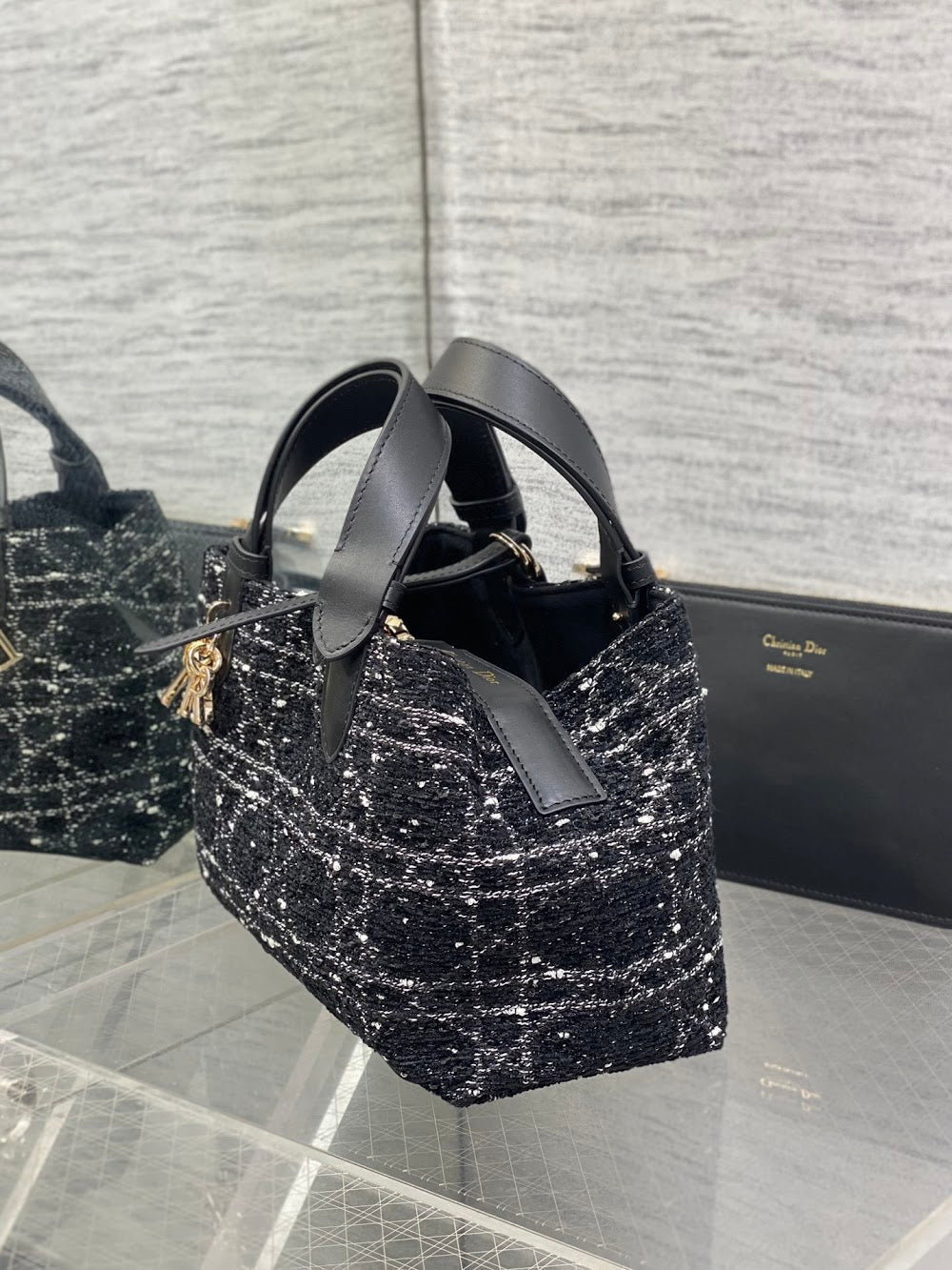 new-designer-premium-bags-nm16564