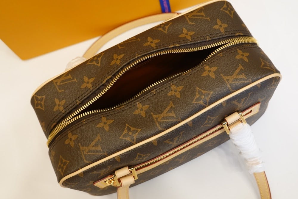 Anum Bags ln Luxury Bag --60158