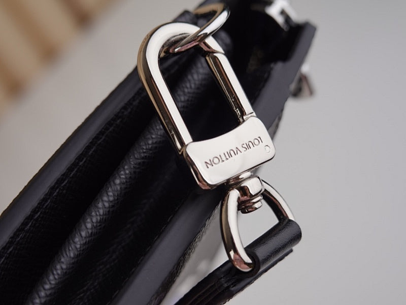 Anum Bags ln Luxury Bag --57935