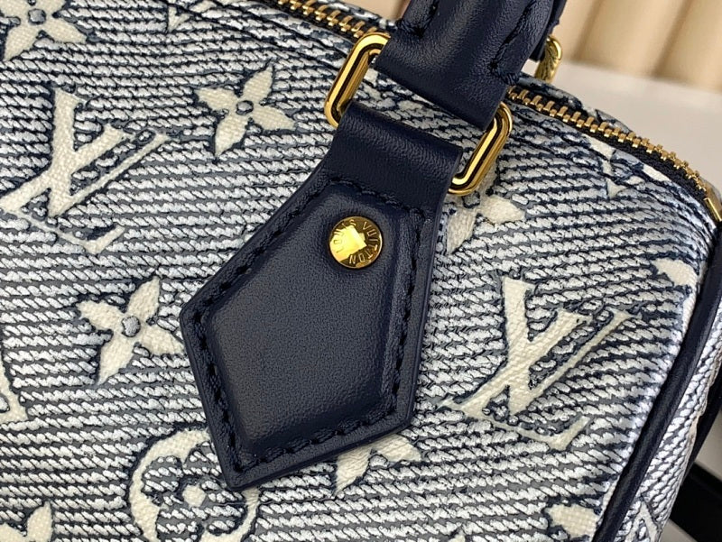 Anum Bags ln Luxury Bag --58717