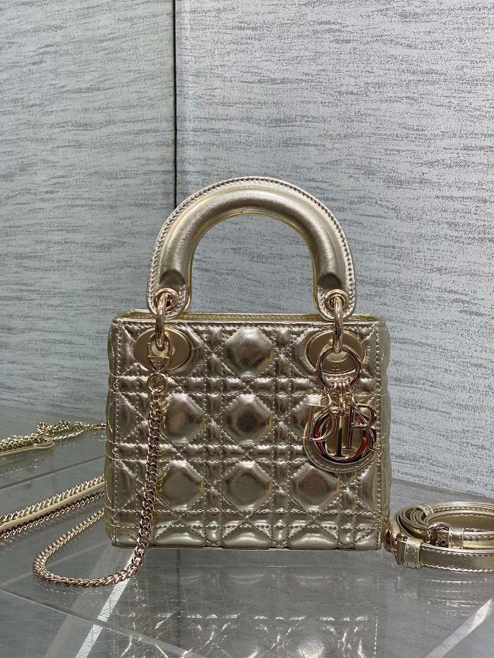 new-luxury-designer-bags-nm16467
