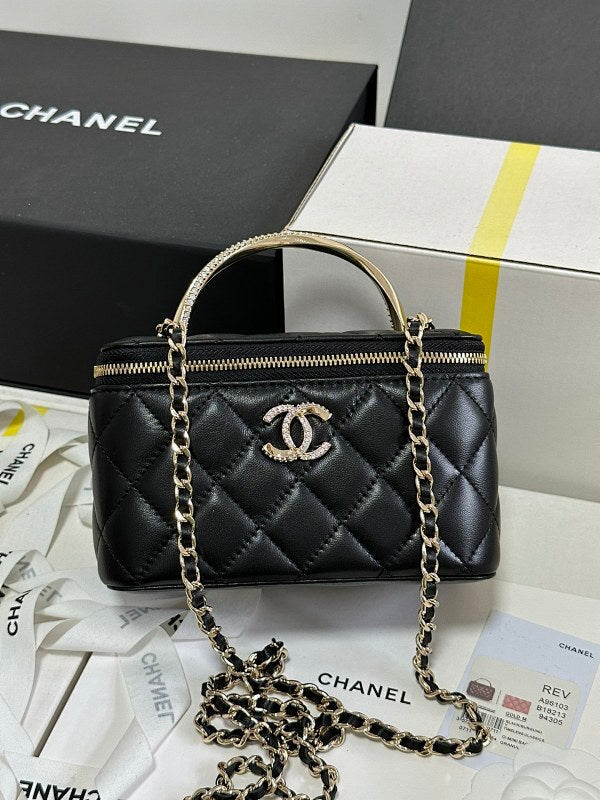 new-luxury-designer-bags-nm20090