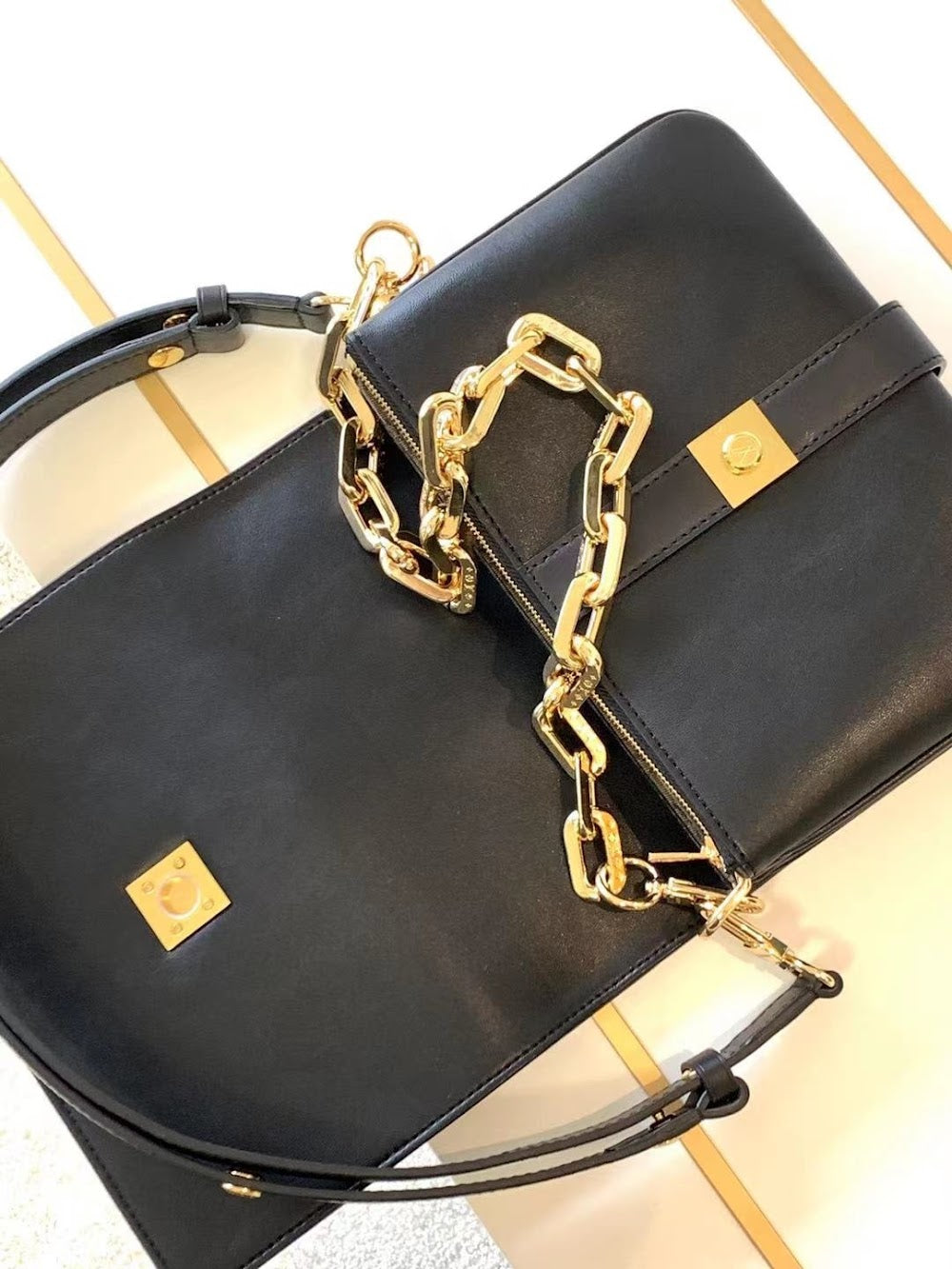 Anum Bags ln Luxury Bag --60058