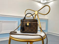 Anum Bags ln Luxury Bag --59618