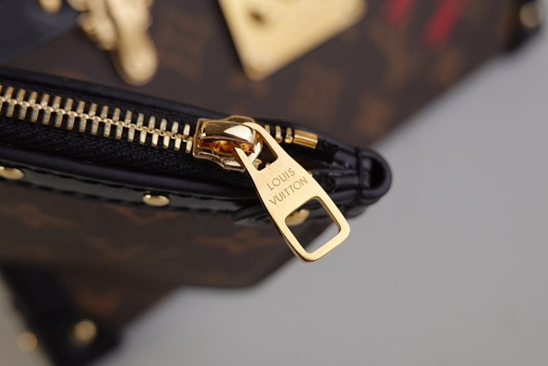 Anum Bags ln Luxury Bag --57717