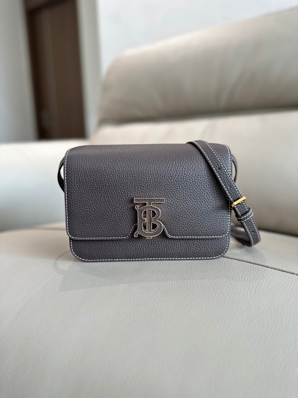 Ezyycart Bags Burberryn Luxury Bag --91854