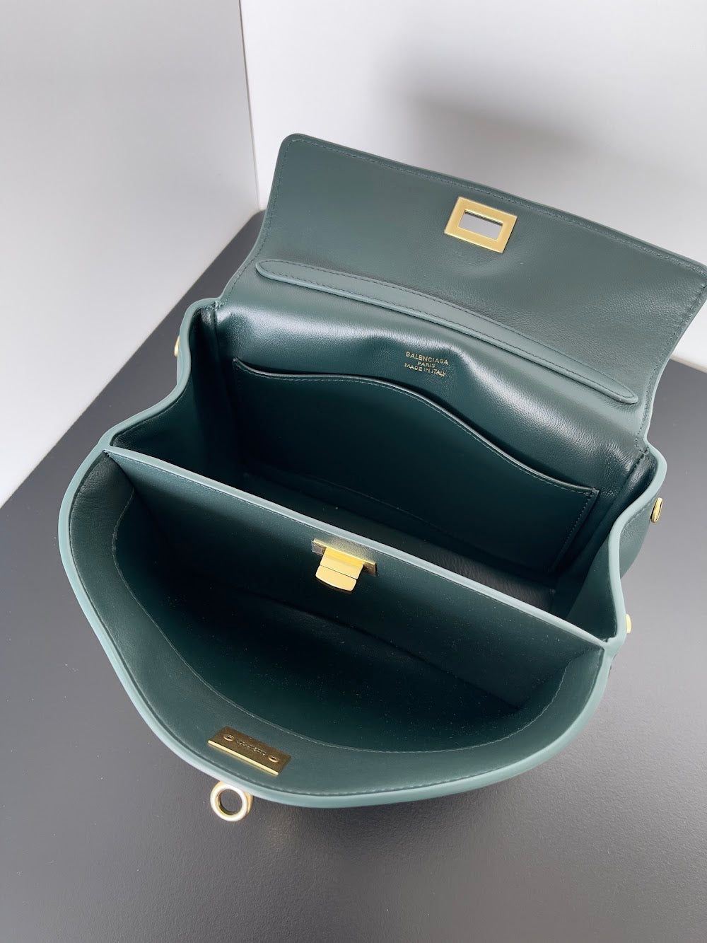 Ezyycart Bags Balenciaga Luxury Bag --110829