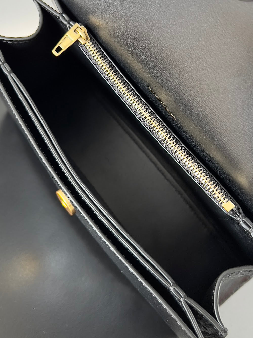 Ezyycart Bags Balenciaga Luxury Bag --111756