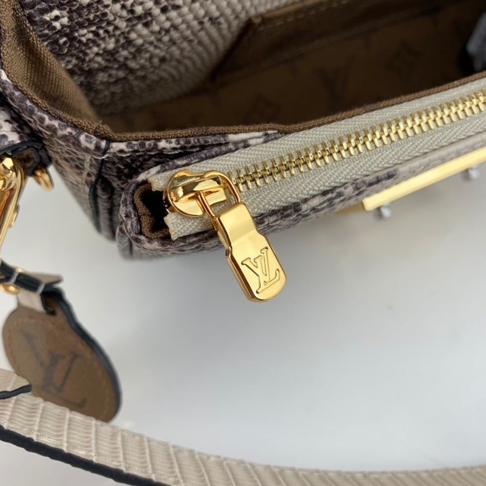 Anum Bags ln Luxury Bag --60816