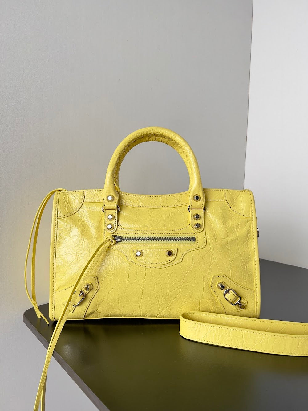 Ezyycart Bags Balenciaga Luxury Bag --110628
