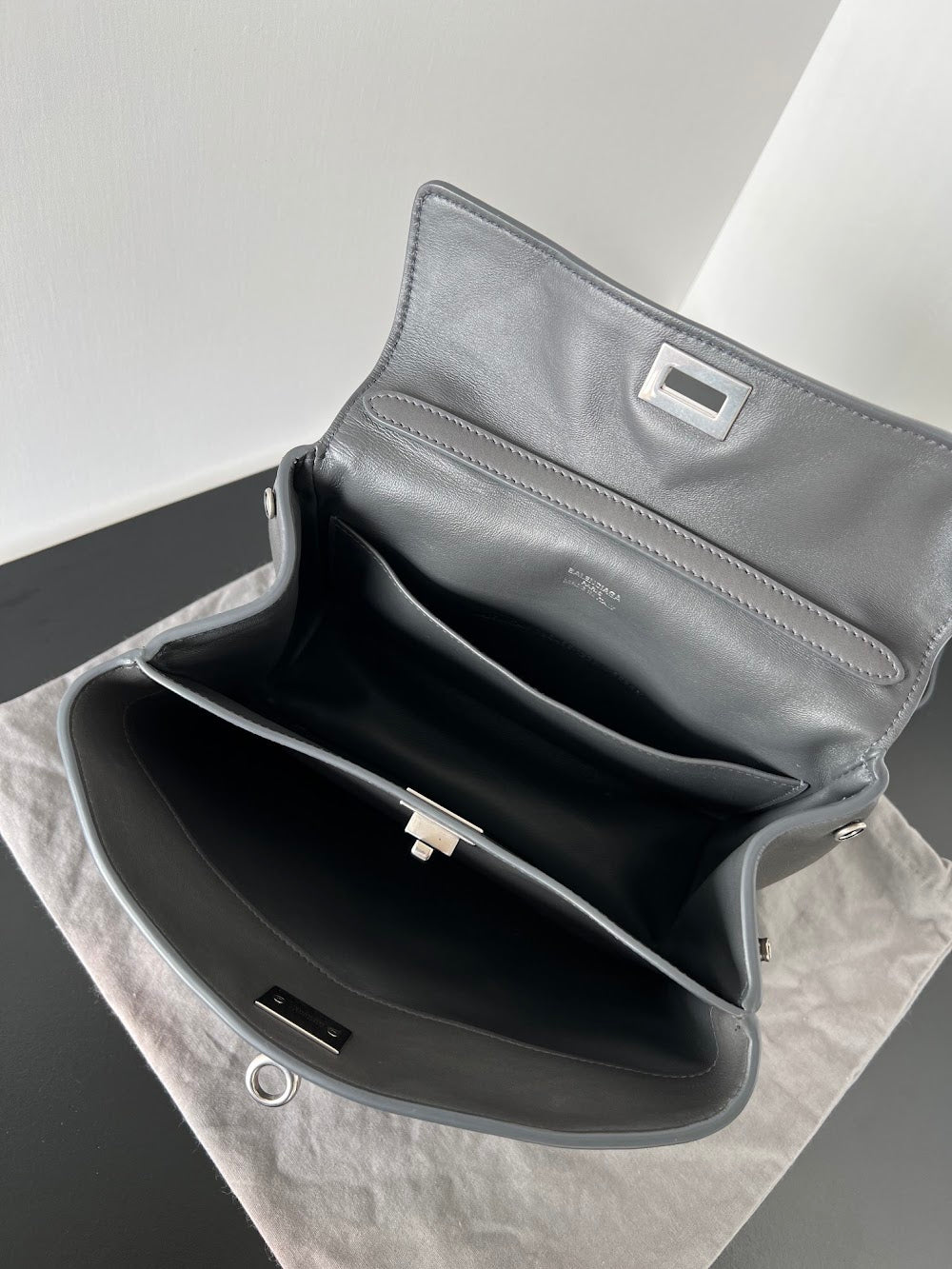 Ezyycart Bags Balenciaga Luxury Bag --110586