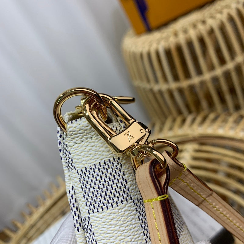 Anum Bags ln Luxury Bag --56523