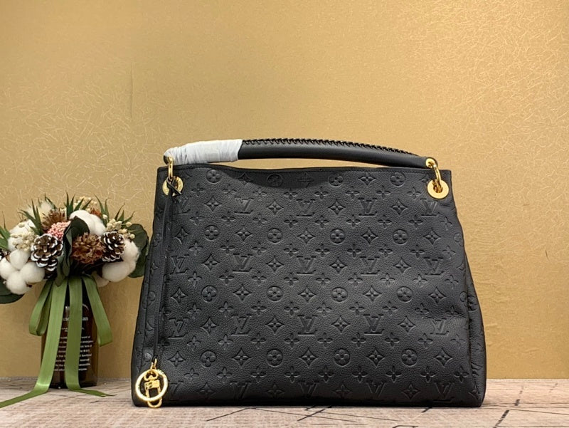 Anum Bags ln Luxury Bag --56120