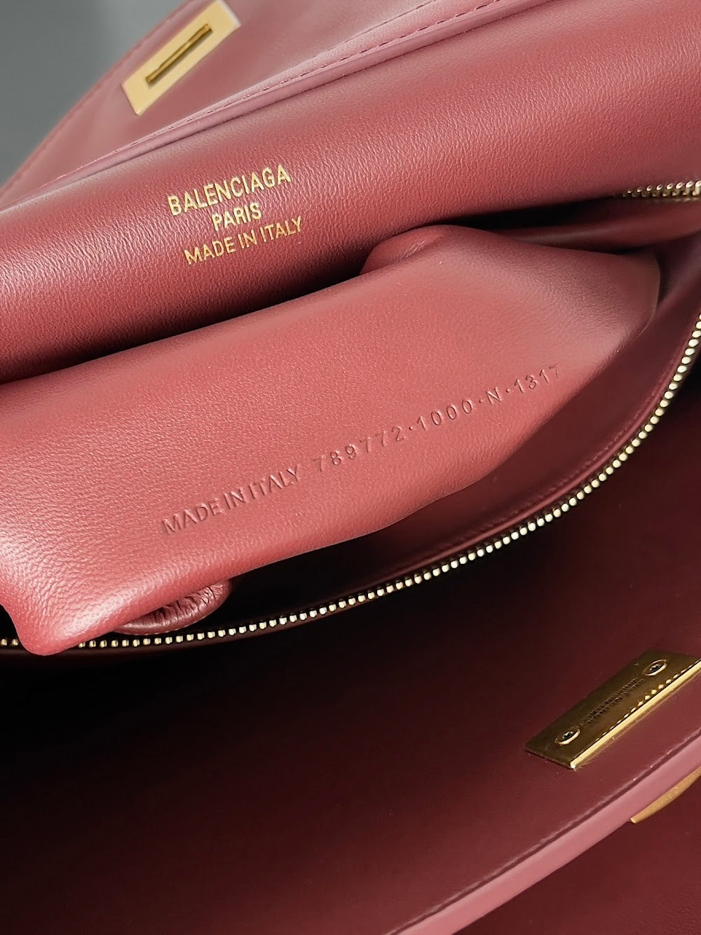 Ezyycart Bags Balenciaga Luxury Bag --111750