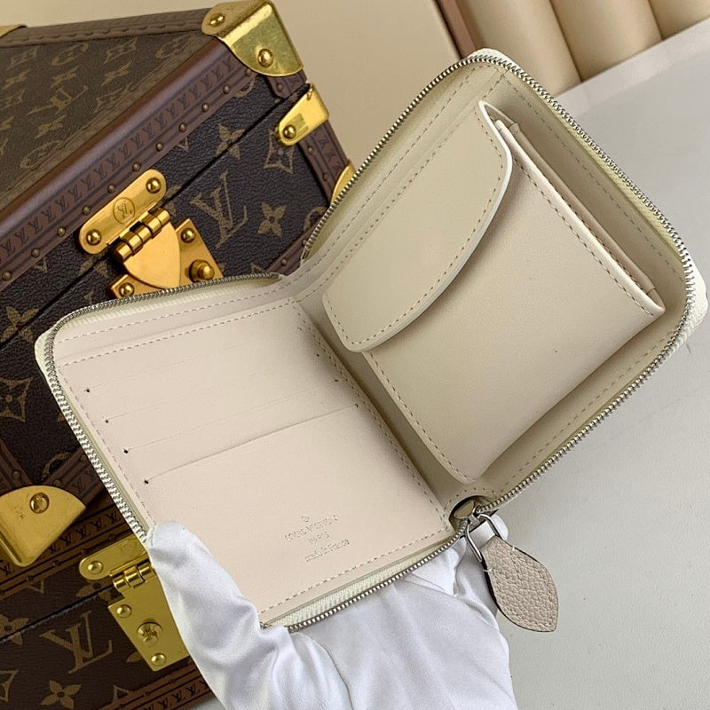 Anum Bags ln Luxury Bag --56855