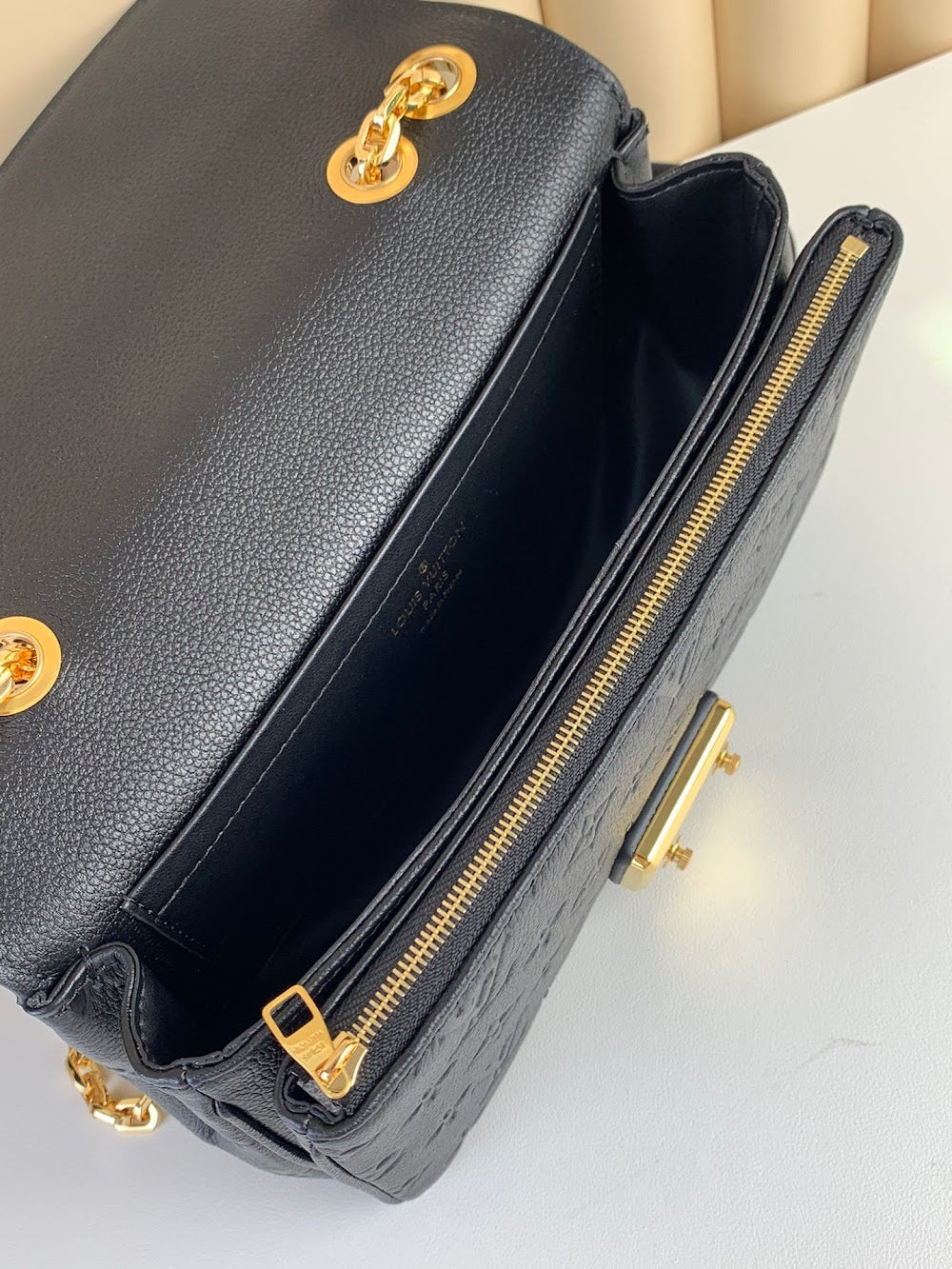 Anum Bags ln Luxury Bag --61112
