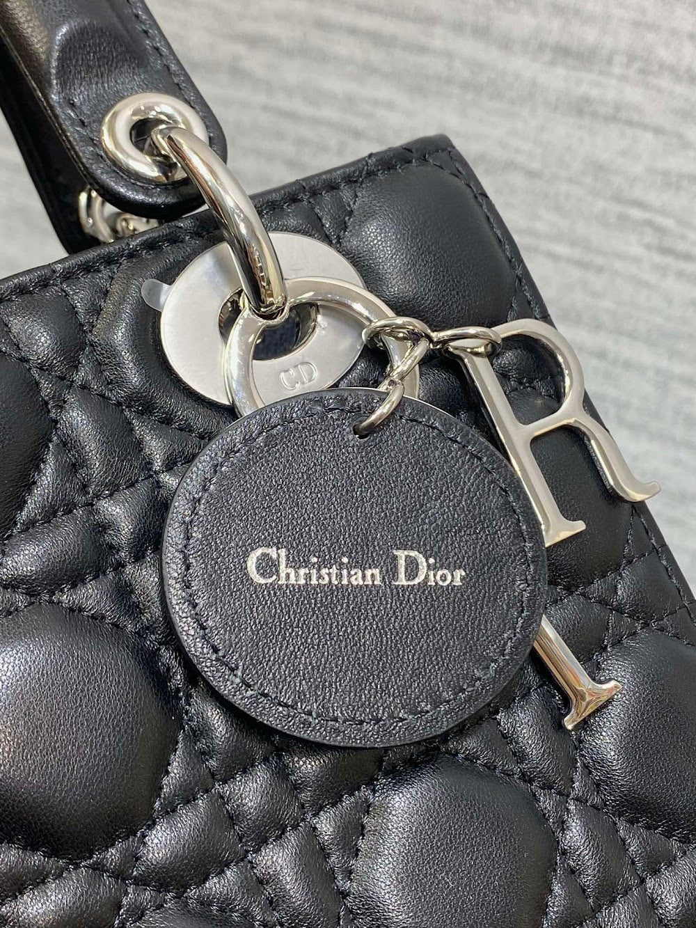 new-designer-premium-bags-nm16328