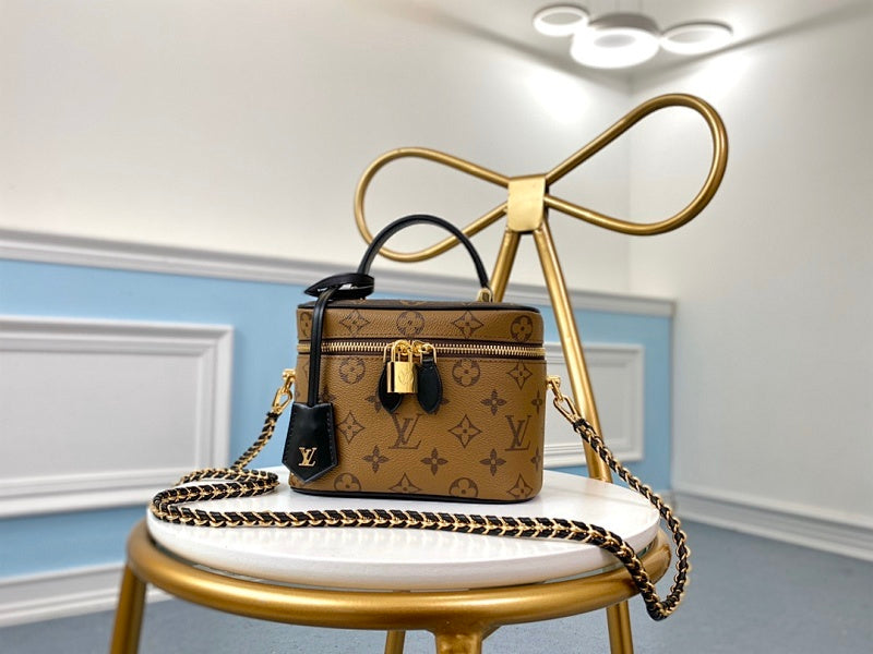 Anum Bags ln Luxury Bag --57578